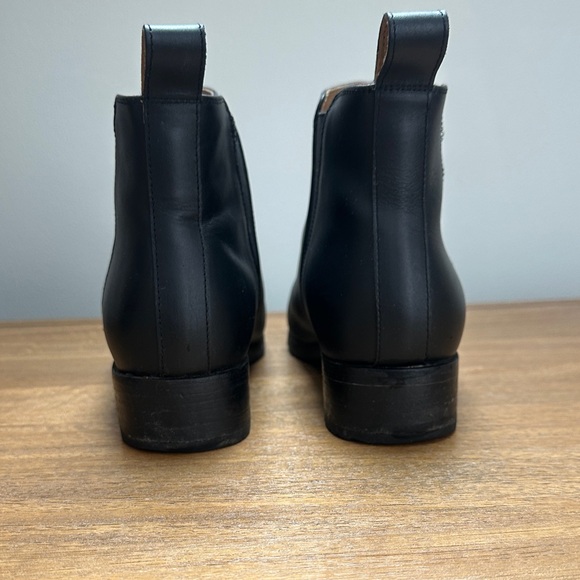 Nisolo Eva Everyday Chelsea Boot - Picture 4 of 6
